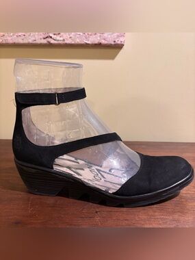 Fly London Plan/Pats Mary Jane ankle strap wedge sandals Size 40